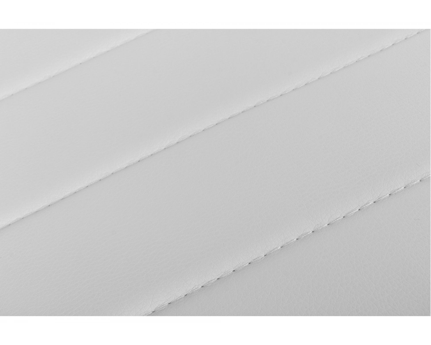 Стул на металлокаркасе DC2-001 white