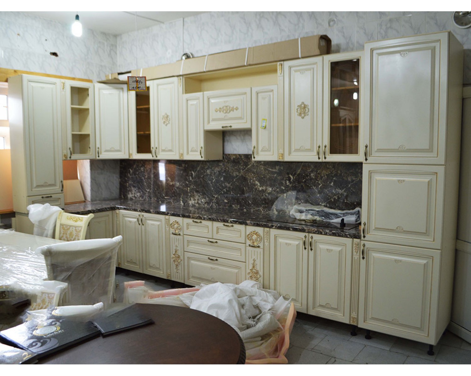Кухня угловая Афина 8 (4,2*1,5 м) крем